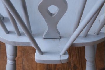 ヴィンテージ家具　ビンテージ　淡いカラーのアンティークペイントチェア(椅子)