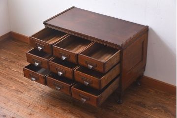 アンティーク家具　イギリスアンティーク　オーク材の杢目が美しいカードケース(引き出し、チェスト、小物収納、図書館、図書室)