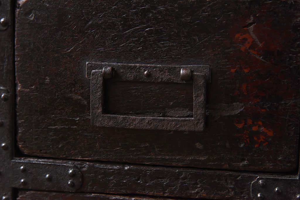 アンティーク家具　古民具　江戸期　珍しいデザインの新潟産・帳場箪笥(薬箪笥)