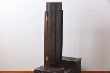 中古　伝統工芸　軽井沢彫り　繊細な技が光るドレッサー(三面鏡、鏡台、化粧台)