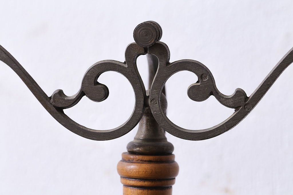 アンティーク雑貨　ビンテージ　イタリア製　味わいのある風合いが魅力の天秤(はかり)