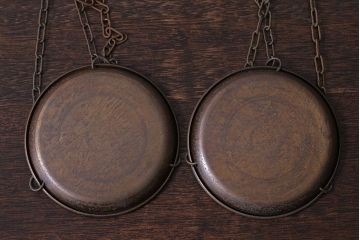 アンティーク雑貨　ビンテージ　イタリア製　味わいのある風合いが魅力の天秤(はかり)