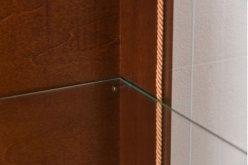 中古　イタリア輸入家具　クラシックな引き出し付きガラスケース(飾り棚、コレクションラック)