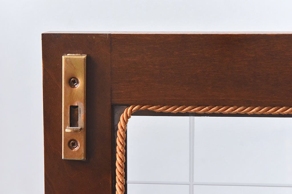 中古　イタリア輸入家具　クラシックな引き出し付きガラスケース(飾り棚、コレクションラック)