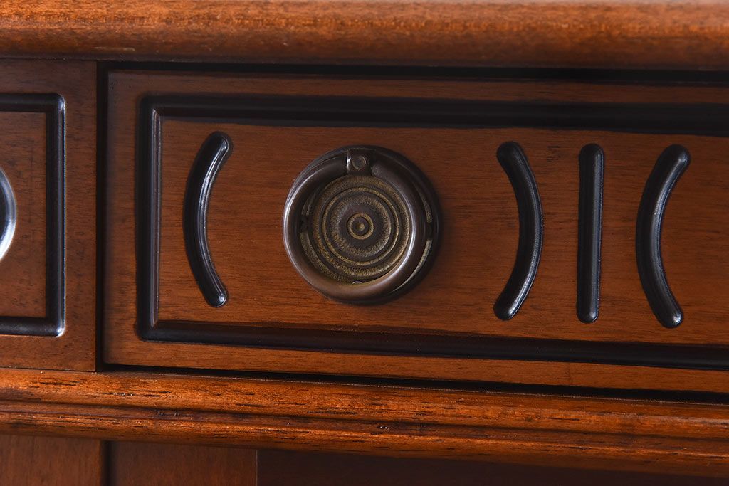 中古　イタリア輸入家具　クラシックな引き出し付きガラスケース(飾り棚、コレクションラック)