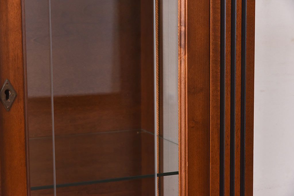 中古　イタリア輸入家具　クラシックな引き出し付きガラスケース(飾り棚、コレクションラック)