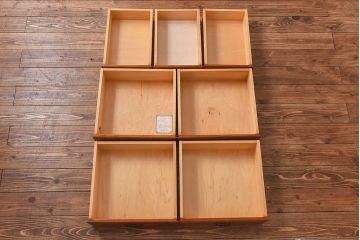 中古　横浜クラシック家具　ダニエル(daniel)　チェストイレブン(洋タンス、引き出し)(定価約45万円)