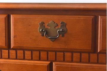 中古　横浜クラシック家具　ダニエル(daniel)　チェストイレブン(洋タンス、引き出し)(定価約45万円)