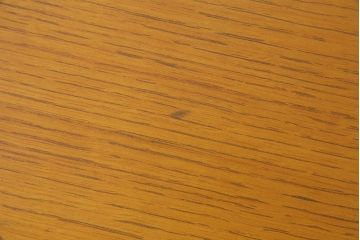 アンティーク雑貨　中古　天童木工　ナチュラルな木の風合いのサイドテーブル(ラウンドテーブル、コーヒーテーブル、花台)(1)です。
