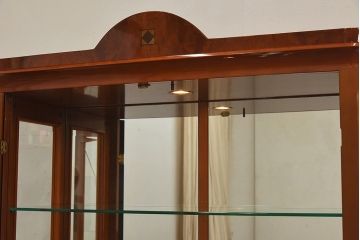 アンティーク家具　イタリア製　両開き扉　高級感漂うキュリオケース(ガラスキャビネット、飾り棚)