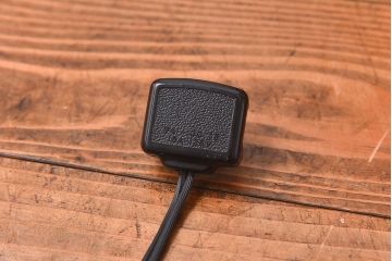 アンティーク家具　イタリア製　両開き扉　高級感漂うキュリオケース(ガラスキャビネット、飾り棚)