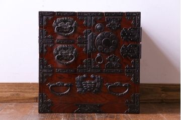 中古　熊野洞　木地蝋塗が美しい伊達家紋づくし小箪笥(仙台箪笥)(定価約30万円)