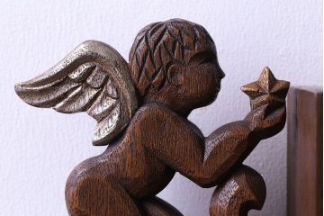 アンティーク雑貨　イギリスビンテージ　木製　かわいらしい天使のブックエンド(本立て)