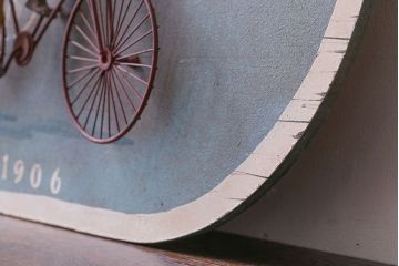アンティーク雑貨　ビンテージ　自転車モチーフのアンティーク木製看板