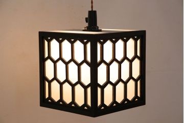 中古 松本民芸家具　シックな雰囲気の亀甲型ペンダントライト(天井照明)