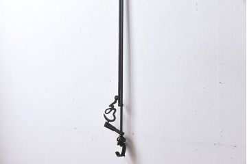 アンティーク雑貨　古民具・骨董　古い質感のスライド式の自在鉤(じざいかぎ)