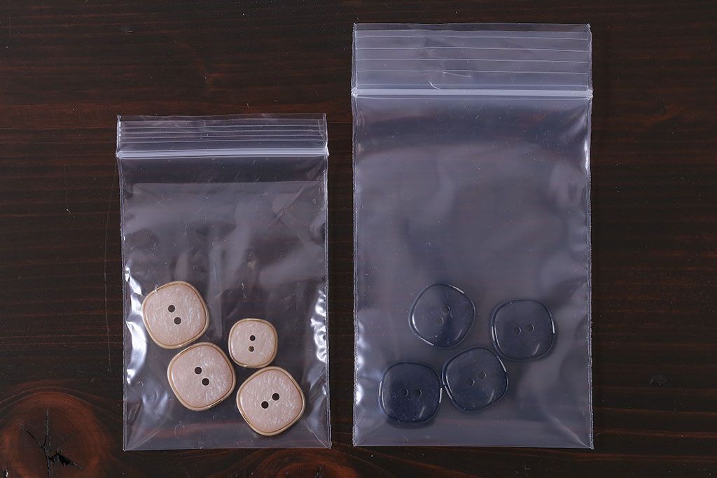 アンティーク雑貨　ビンテージ　シックな色合いが上品な古いボタンセット