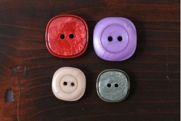 アンティーク雑貨　ビンテージ　シックな色合いが上品な古いボタンセット