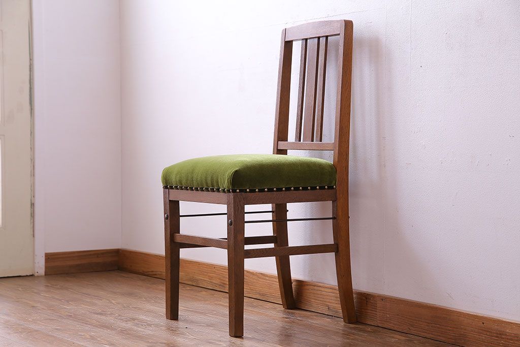 アンティーク家具　和製アンティーク　落ち着きのある色味のナラ材のチェア(椅子、ダイニングチェア)