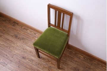 アンティーク家具　和製アンティーク　落ち着きのある色味のナラ材のチェア(椅子、ダイニングチェア)