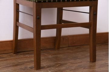 アンティーク家具　和製アンティーク　落ち着きのある色味のナラ材のチェア(椅子、ダイニングチェア)