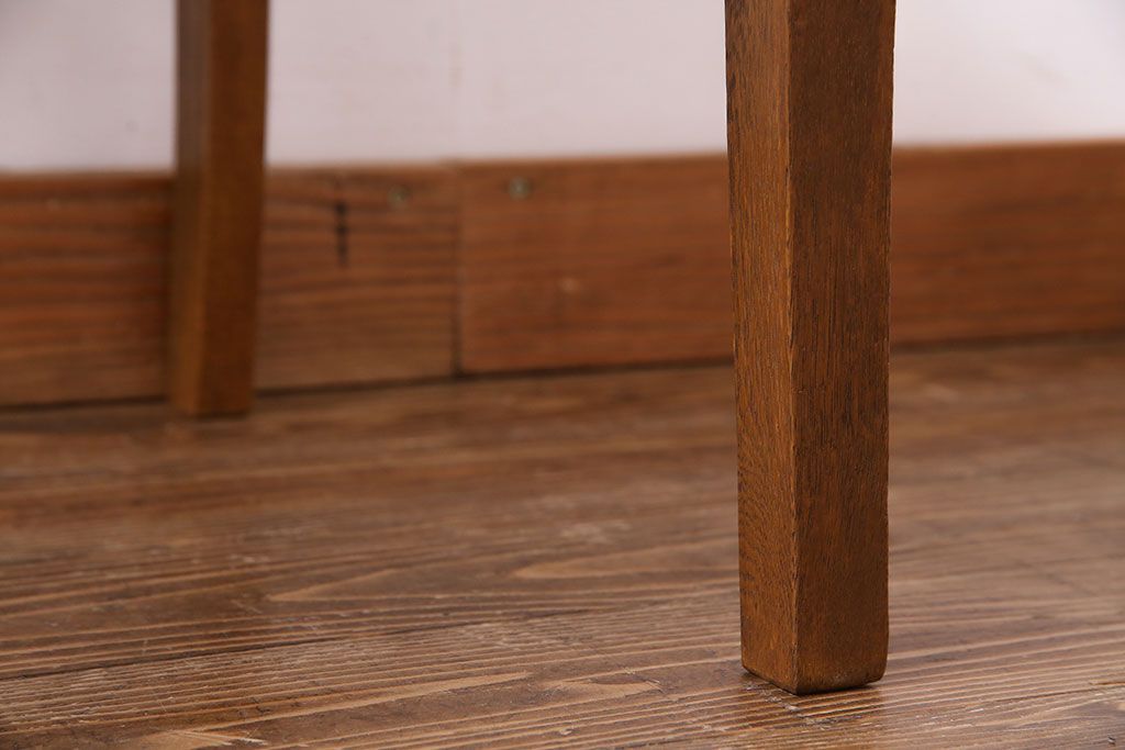 アンティーク家具　和製アンティーク　落ち着きのある色味のナラ材のチェア(椅子、ダイニングチェア)