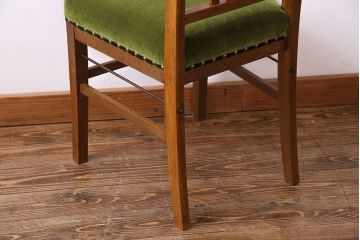 アンティーク家具　和製アンティーク　落ち着きのある色味のナラ材のチェア(椅子、ダイニングチェア)