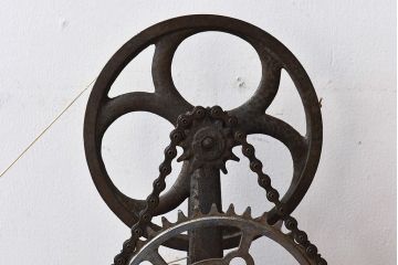 アンティーク雑貨　古民具　鉄製　シャビーな雰囲気漂う糸巻き機(ディスプレイ)