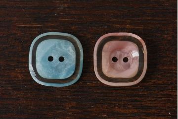 アンティーク雑貨　縁取りが愛らしいビンテージボタンセット
