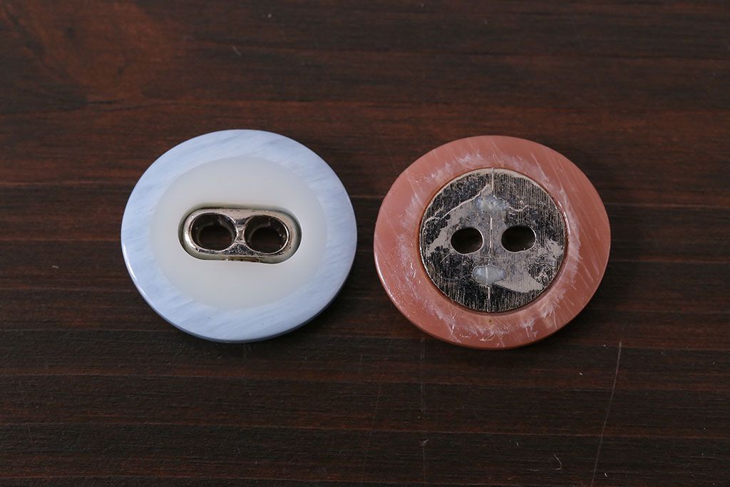 アンティーク雑貨　レトロなカラーが集まったビンテージボタンセット