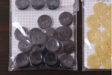 アンティーク雑貨　おはじきのようで可愛いビンテージボタンセット