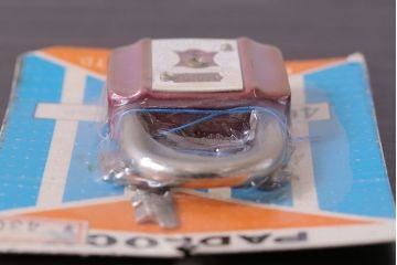 アンティーク雑貨　未開封　MOLA　昭和レトロなパドロックキー(南京錠)(1)