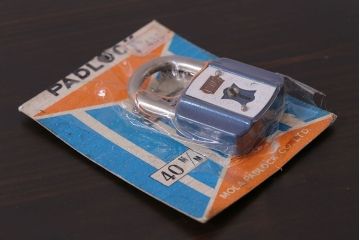 アンティーク雑貨　未開封　MOLA　昭和レトロなパドロックキー(南京錠)(2)