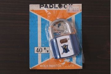 アンティーク雑貨　未開封　MOLA　昭和レトロなパドロックキー(南京錠)(2)