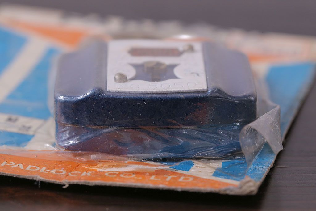 アンティーク雑貨　未開封　MOLA　昭和レトロなパドロックキー(南京錠)(2)