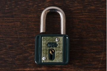 アンティーク雑貨　SOL　昭和レトロなパドロックキー(南京錠)