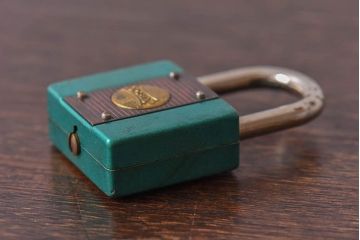 アンティーク雑貨　SPORTS　昭和レトロなパドロックキー(南京錠)