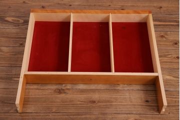 中古　美品　横浜クラシック家具ダニエル(daniel)　ダイニングテーブル(定価約45万円)