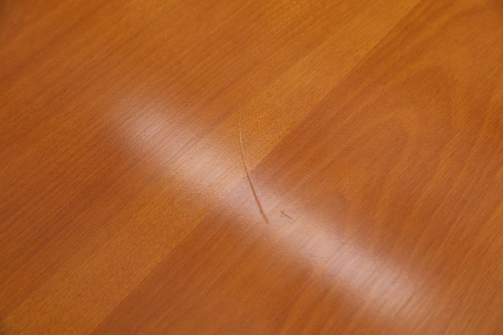 中古　美品　横浜クラシック家具ダニエル(daniel)　ダイニングテーブル(定価約45万円)