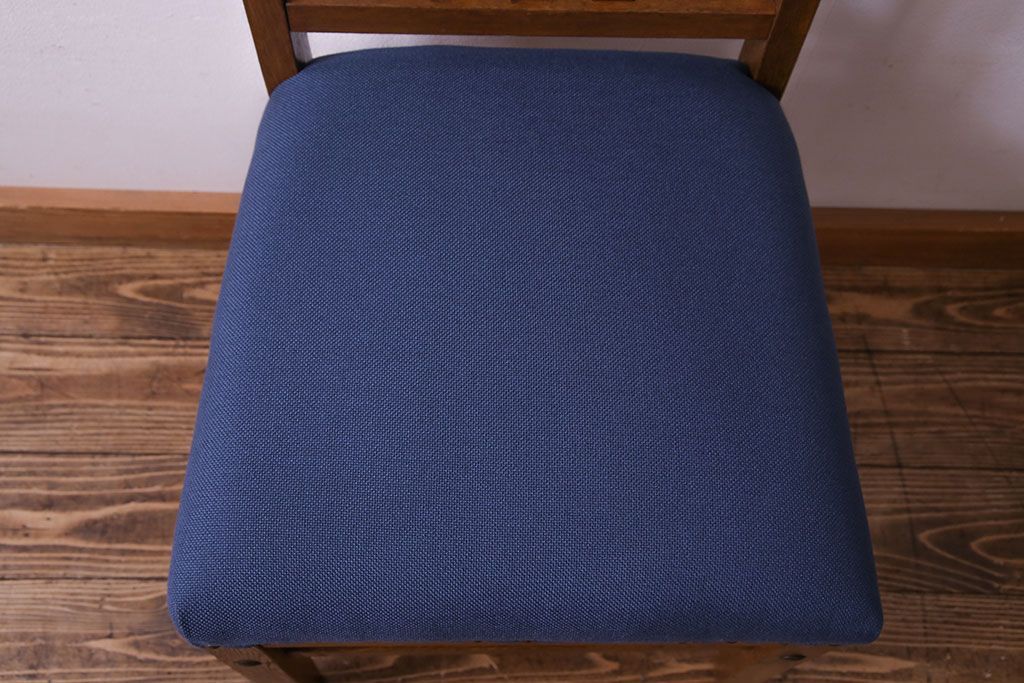 アンティーク家具　和製アンティーク　落ち着きのある色味のナラ材のチェア(椅子、ダイニングチェア)(1)