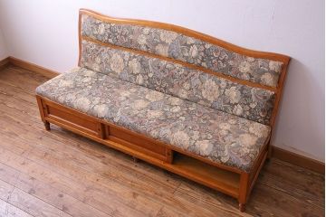 中古　横浜クラシック家具　ダニエル(daniel)A-545　上質な3人掛けソファ(定価約50〜60万円)