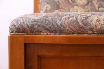 中古　横浜クラシック家具　ダニエル(daniel)A-545　上質な3人掛けソファ(定価約50〜60万円)