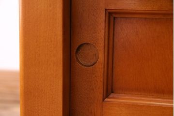 中古　横浜クラシック家具　ダニエル(daniel)A-545　上質な3人掛けソファ(定価約50〜60万円)