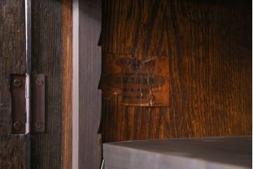 アンティーク家具　大正ロマン!存在感のある色ガラスブックケース(本箱、本棚、キャビネット)