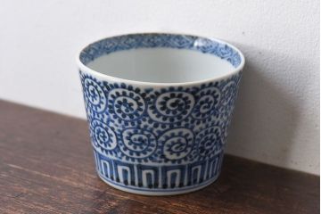 アンティーク雑貨　江戸期　古伊万里　染付　蛸唐草蕎麦猪口(和食器)(2)