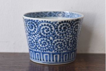 アンティーク雑貨　江戸期　古伊万里　染付　蛸唐草蕎麦猪口(和食器)(2)