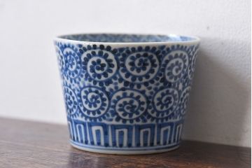 アンティーク雑貨　江戸期　古伊万里　染付　蛸唐草蕎麦猪口(和食器)(2)
