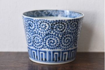 アンティーク雑貨　江戸期　古伊万里　染付　蛸唐草蕎麦猪口(和食器)(3)