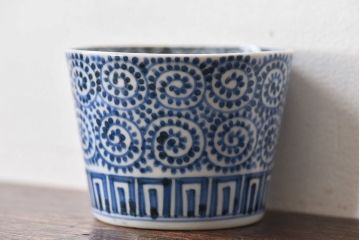 アンティーク雑貨　江戸期　古伊万里　染付　蛸唐草蕎麦猪口(和食器)(3)