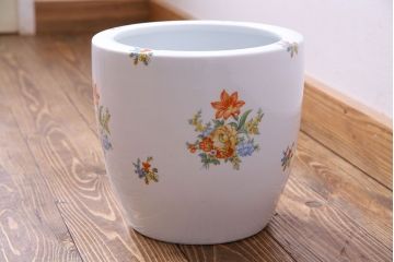 アンティーク雑貨　オールドノリタケ(日陶)　色絵　草花　上品な雰囲気漂う壱型火鉢(手あぶり、鉢カバー、傘立て)(1)